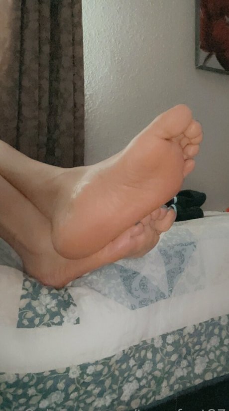 tgirlfeet35 美しい女優 画像