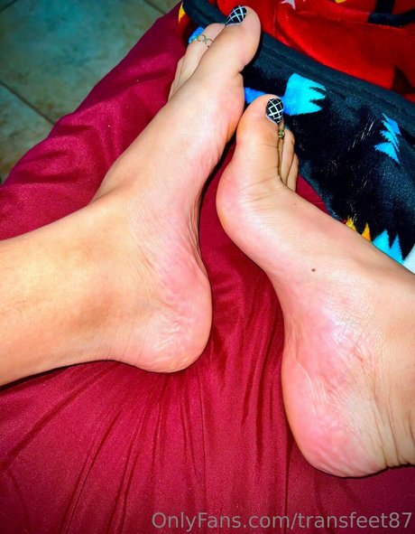 tgirlfeet35 無料スター 写真