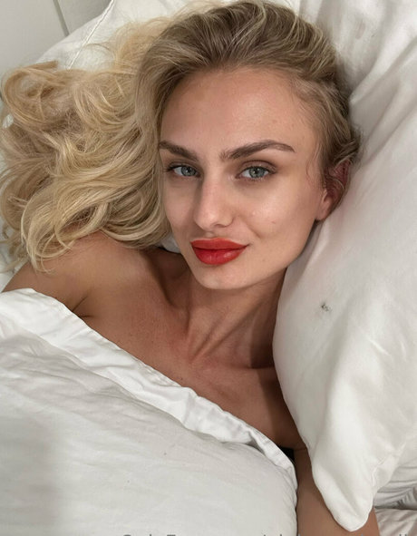 gigixgossiptalk 無料のスター 写真
