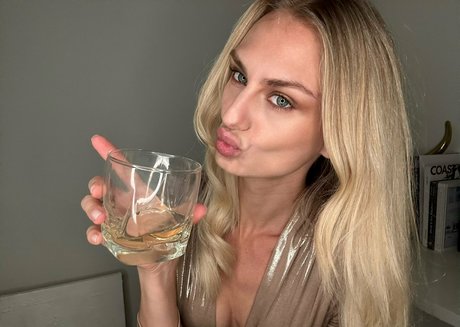 gigixgossiptalk 素敵なモデル 写真