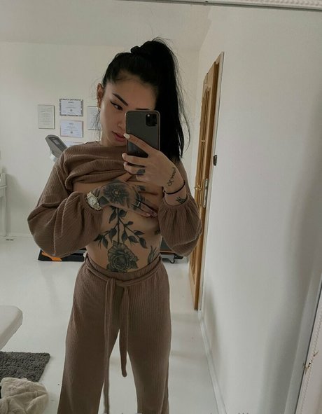 赤毛の巨乳オンリーファンズ 無料裸 写真