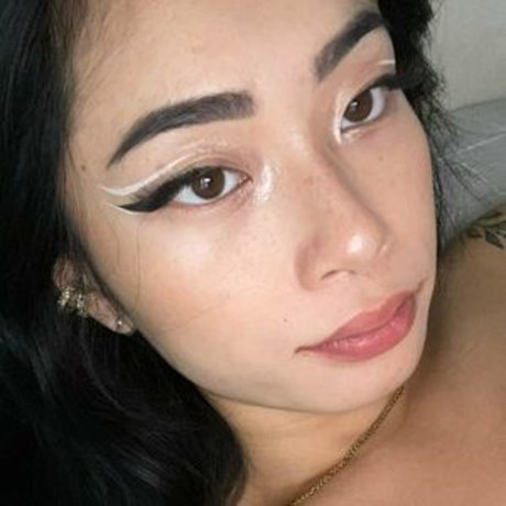 reallingxiaoyu ヌードのポルノスター 写真
