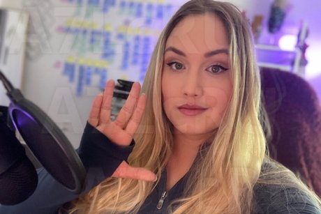 Naomi Kyle 高品質モデル 写真