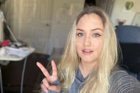 Naomi Kyle セックスモデル 画像
