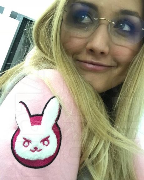 Naomi Kyle ポルノスター 高品質 ギャラリー