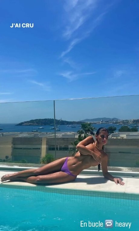 Jennifer Baldini セクシーモデル 写真