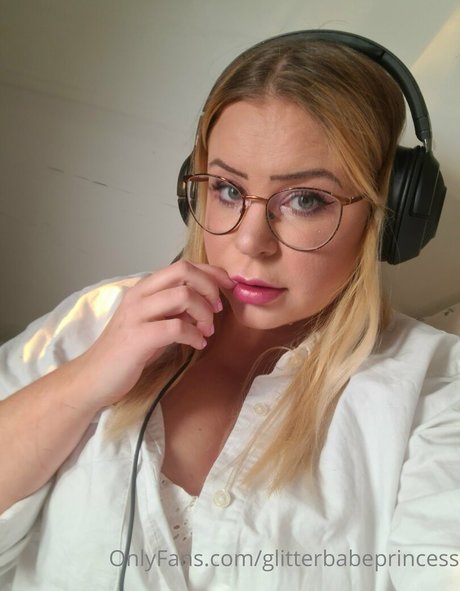 glitterbabeprincess ポルノスター 写真