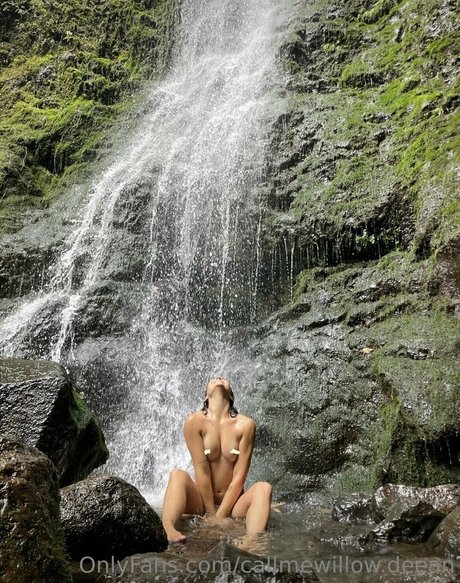 callmewillow deean アートスター 写真