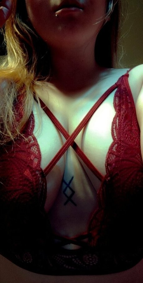 iris nikole セックスモデル 画像