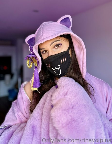 rinavolpina top profile image