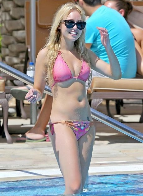 Jorgie Porter top profile image