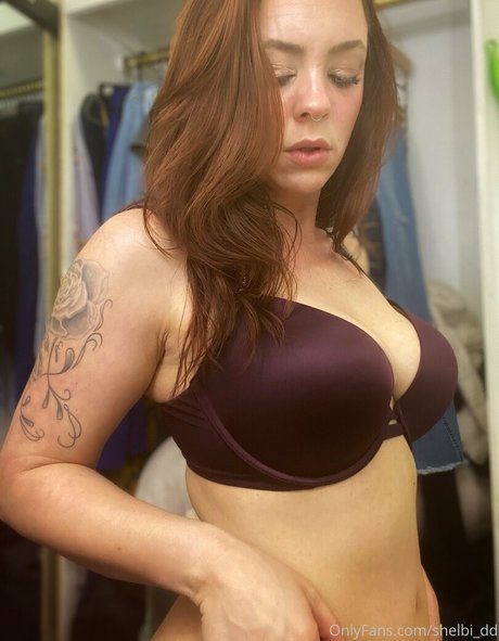 shelbi dd ヌードスター 写真
