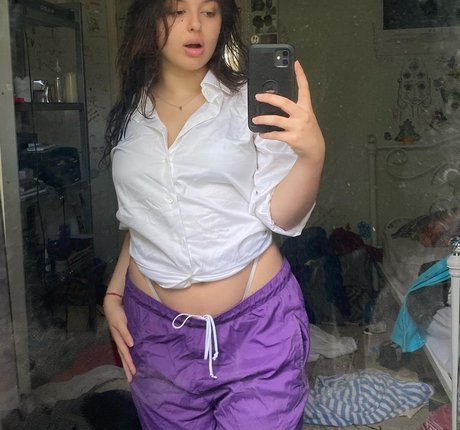 Maddy Adderley 素敵な女優 画像
