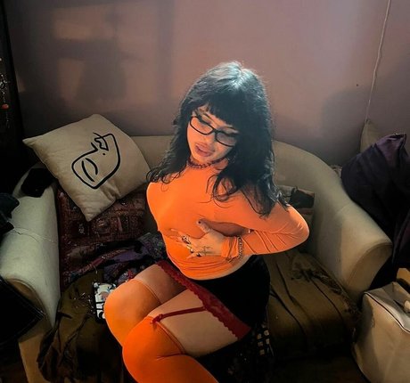 Maddy Adderley アート女優 ギャラリー