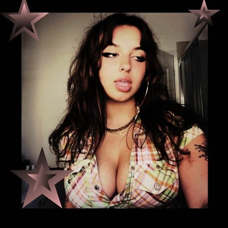 Maddy Adderley 高品質モデル 画像