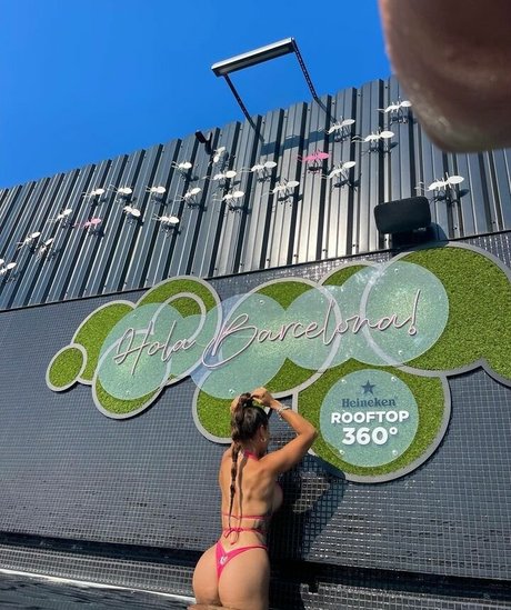 Sara Izquierdo セクシーモデル 写真