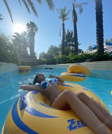 Sara Izquierdo エロティックなスター 写真