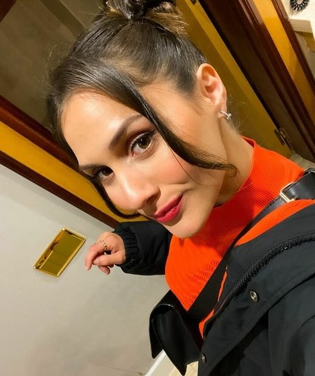 Sabela OT 美しいモデル 写真