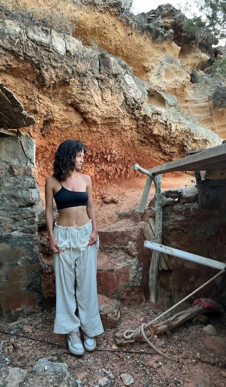 Maria Pedraza 高品質のスター 写真