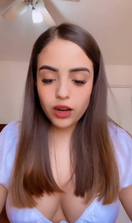 Frida Najera セクシーモデル ギャラリー