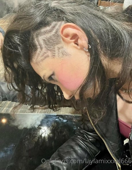 laylamixxxel666 ヌードモデル 写真