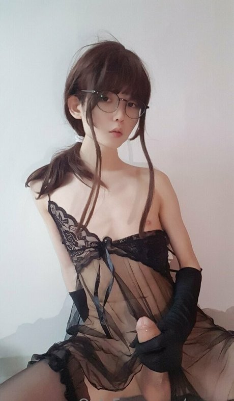 ywzzz 裸モデル ギャラリー