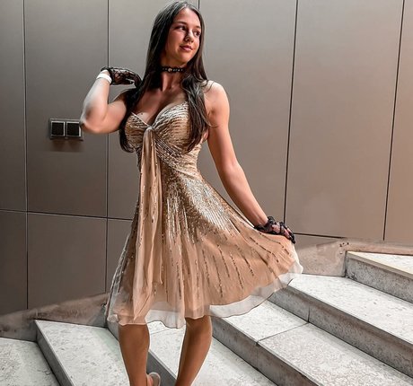 Lucia Mikusova スター xxx 写真