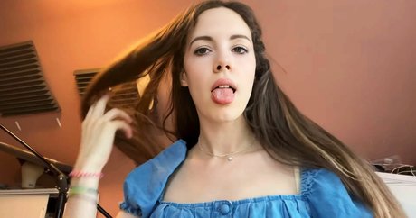 Rapunzel ASMR アダルトスター アーカイブ