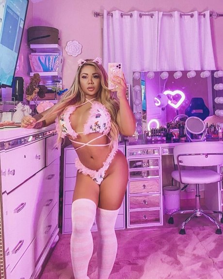 exoticbooty エロティックなスター 写真