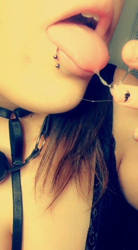 queenbish317 ポルノモデル 写真