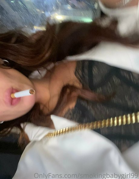 smokingbabygirl99 トップスター 写真