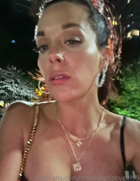 smokingbabygirl99 高品質のスター 画像