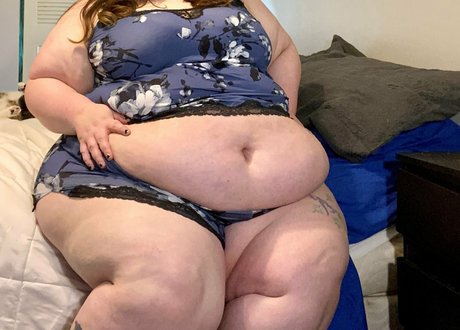 shellybobelly エロティックなポルノスター 画像