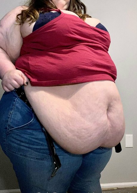 shellybobelly top profile image