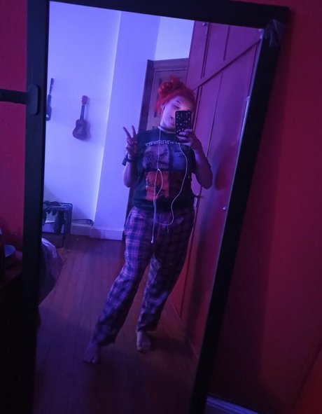 cabaretpanda top profile image