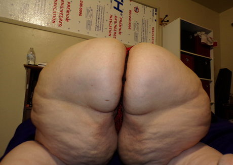 bootyfulannie 裸モデル 画像
