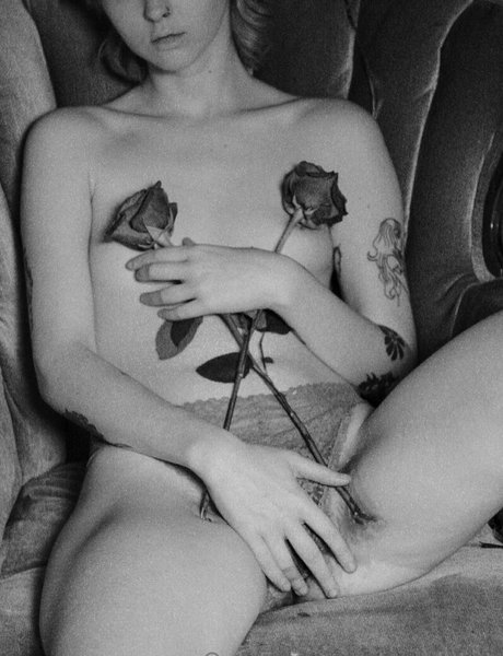 mar lotov セックスポルノスター 写真