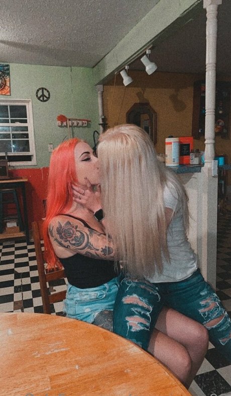 maryjayne98 かわいいポルノスター 写真