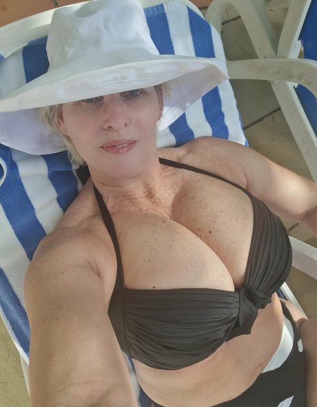 sexymatureaussielady 美しいスター ギャラリー