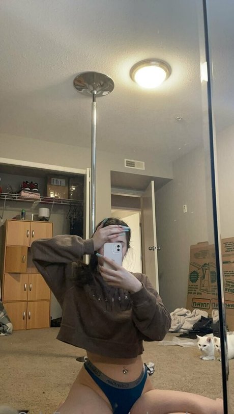 odessalee xo ヌード女優 画像