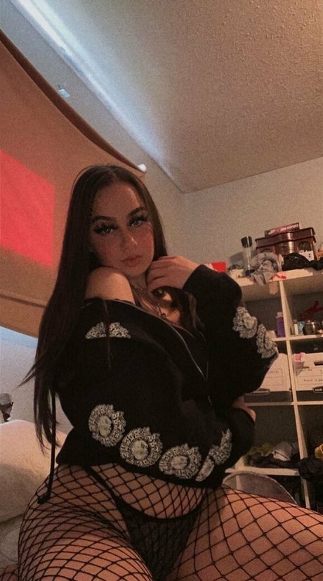 odessalee xo セックス女優 写真