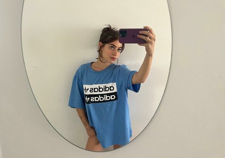 Gabi Stacenco ポルノスター エロティック 写真