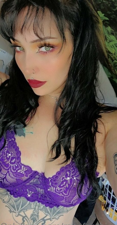 raeofgothiccsunshine セクシーモデル 画像