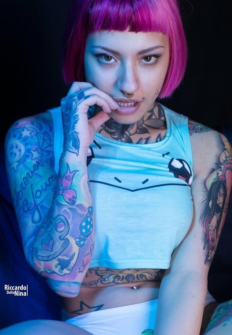 pinksuicide 素敵なモデル 画像
