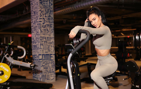 bre tiesi 美しいポルノスター 写真