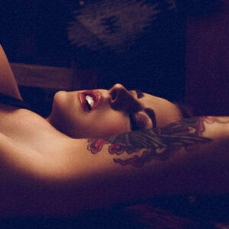 thetanalea 独占女優 写真