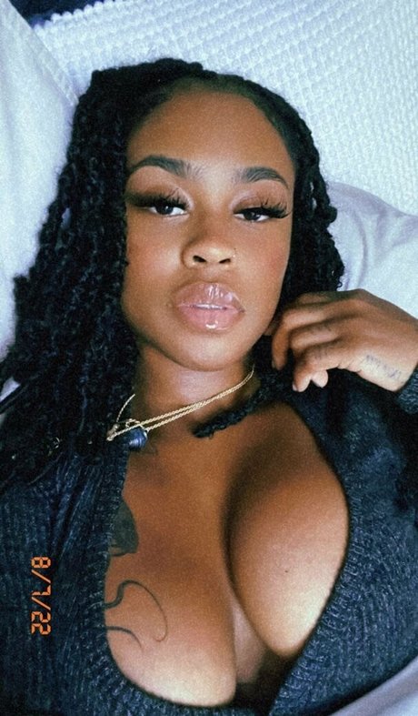 therealbombshell mint top profile image