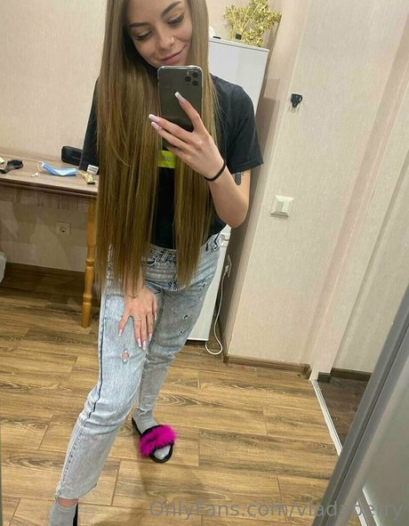 vladaberry セクシーなスター 画像