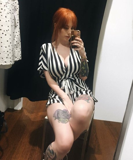 Hollie Rutter ポルノスター 素敵 画像