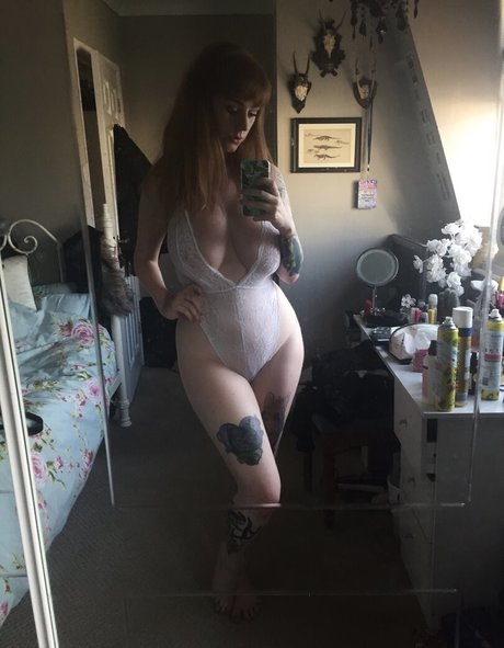 Hollie Rutter トップポルノスター ギャラリー